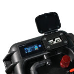 Batteria al litio 24V impermeabile Ultimatron da 25,6 V 50 Ah 1280 Wh LiFePO4 Smart BMS con Bluetooth Display LCD - immagine 9